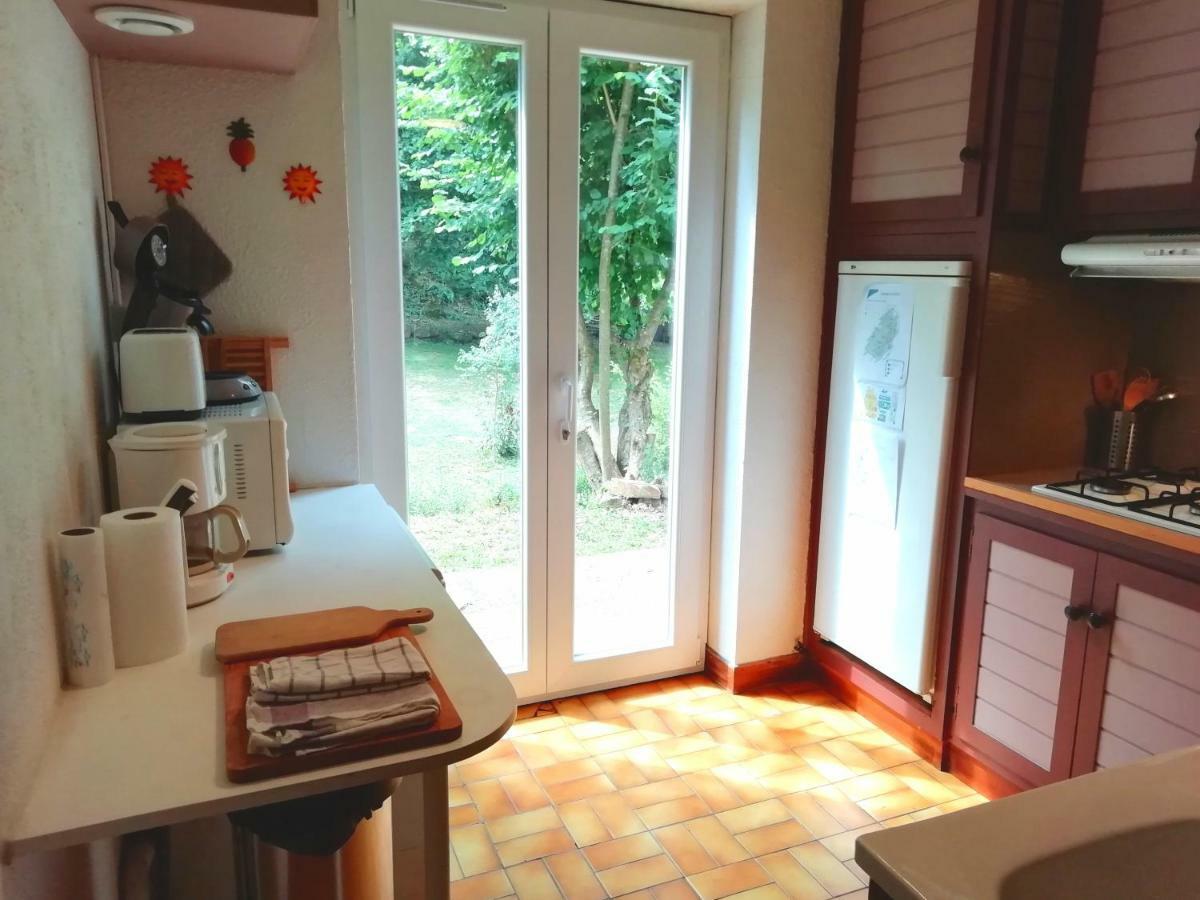 Le Grand Saule Appartement Aston Buitenkant foto